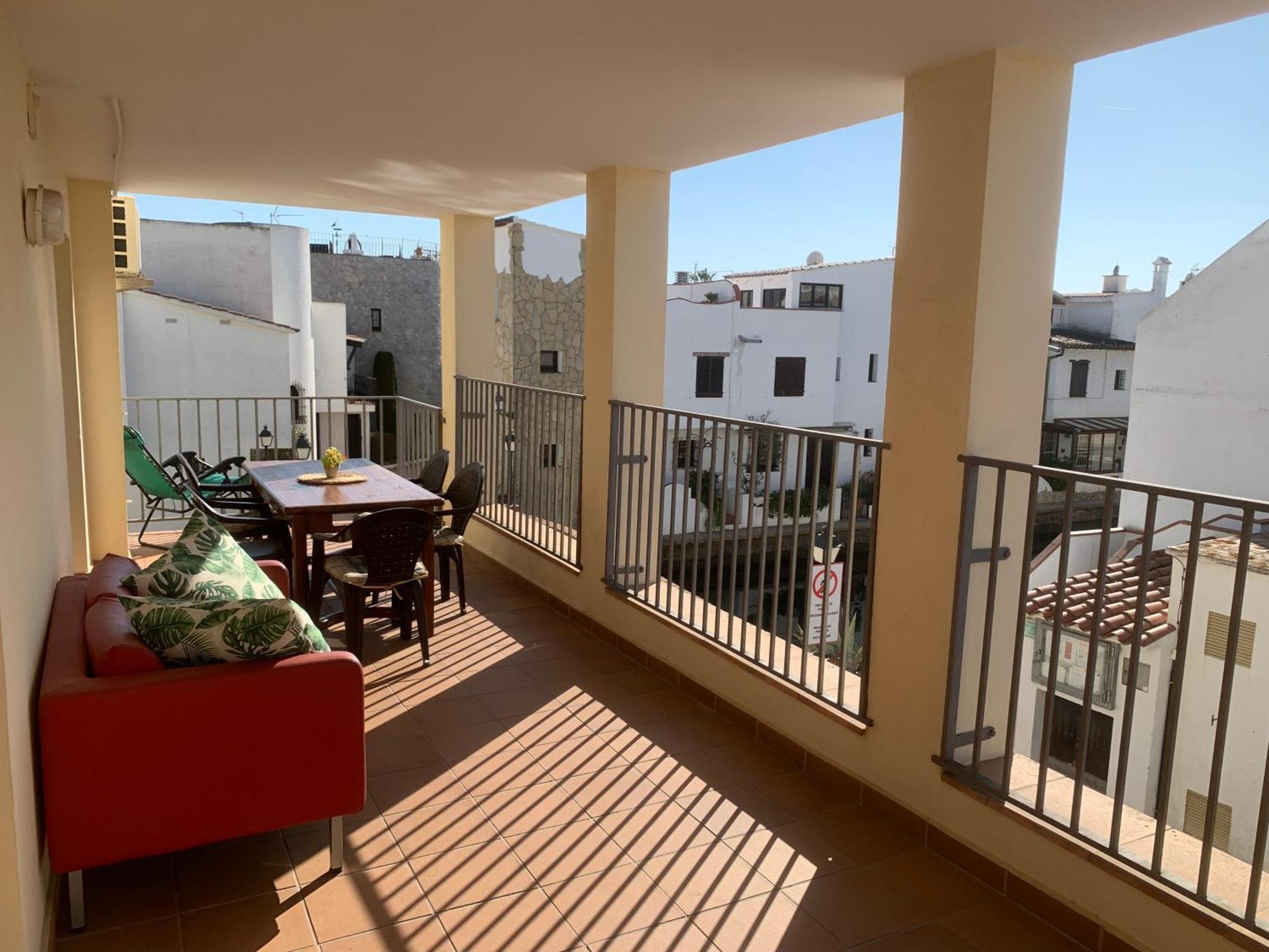 Waterside - Two Bedroom Empuriabrava