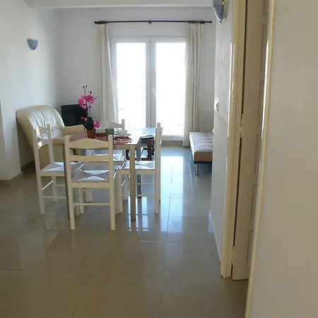Waterside Apartment - Two Bedroom Empuriabrava Room photo
